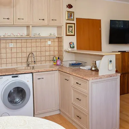 Апартамент Cozy 1bd With Free Parking In The Area By Flat Mаnager